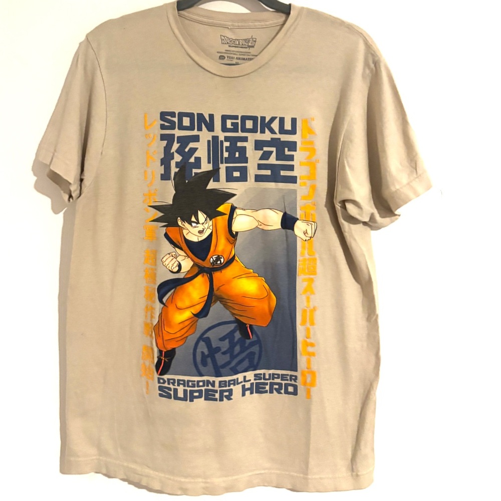 Dragon Ball Z Size M Super Hero T-Shirt New Adult‎ T-Shirt Son Goku